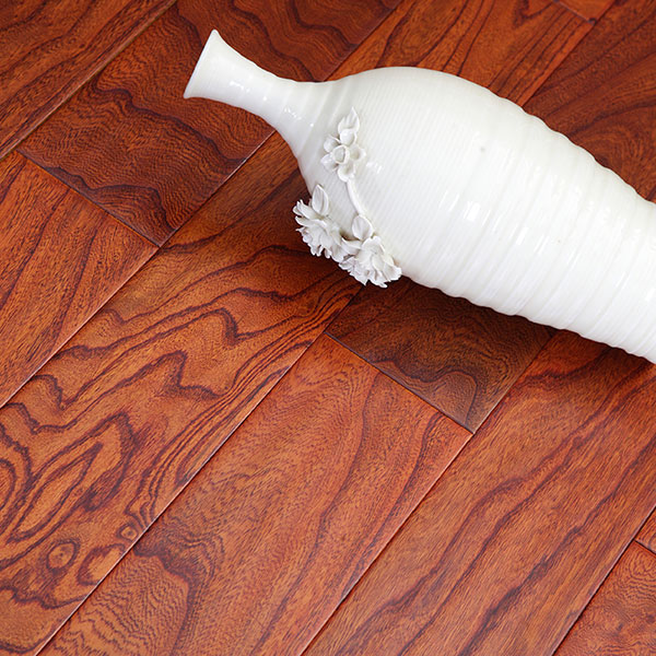 歐派多層實(shí)木地板