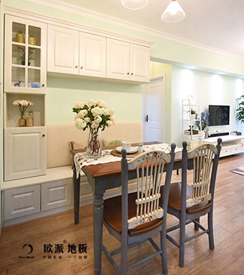 地板保養(yǎng)自稱免費-其實暗藏貓膩